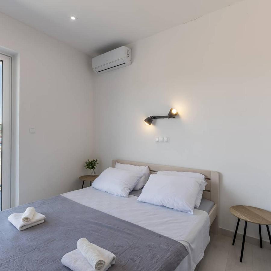 Luxury Apartments Skalinada Near Beaches, Tisno - Dalmatia Exterior foto