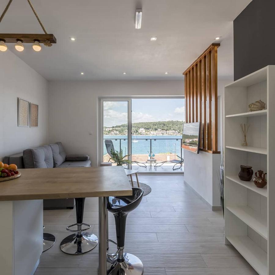 Luxury Apartments Skalinada Near Beaches, Tisno - Dalmatia Exterior foto